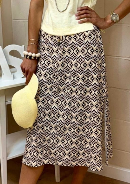 Falda  geometric